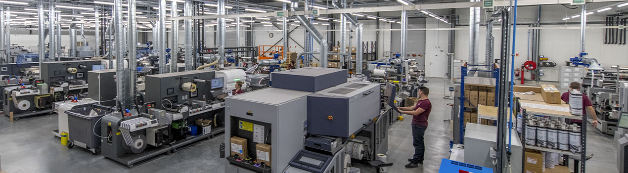 L'atelier de production d'étiquettes adhésives d'Adesa