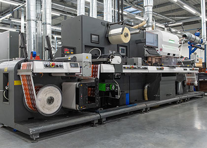 Découpe laser pour étiquettes adhésives